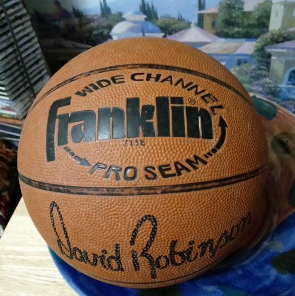 🏀RARE DAVID ROBINSON SPURS BALL🏀 - Picture 2 of 10